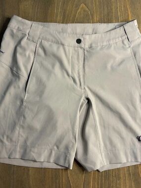 Pearl Izumi Cycling or Casual Shorts Women’s Medium Gray Nylon SHELL ONLY also
